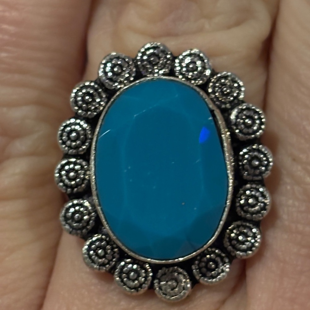 Elegant Silver and Blue Statement Ring